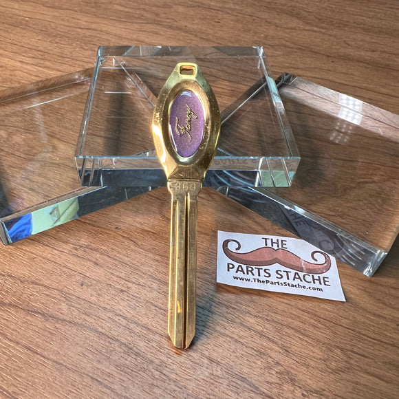 M369 Royal Clover Fancy Key (Purple/Gold)