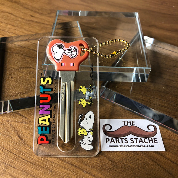 M383 Royal Clover Peanuts Snoopy Card Key (Silver)