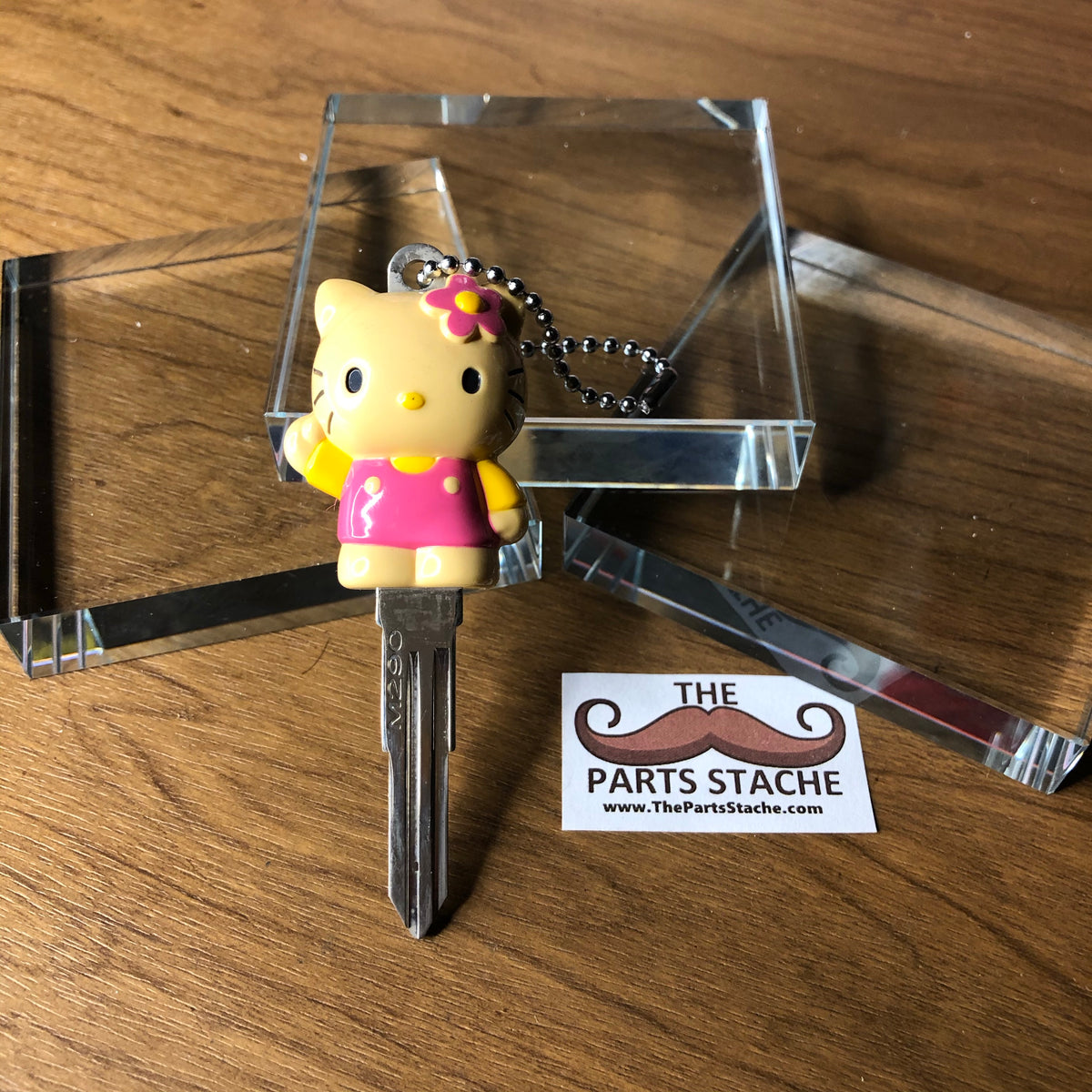 アイドル key M290 Royal Clover HELLO KITTY 3D Figure Key (Silver) 2 – The