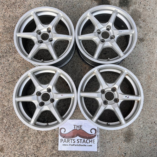 Buddyclub p1レーシング 15x5.5j＋42