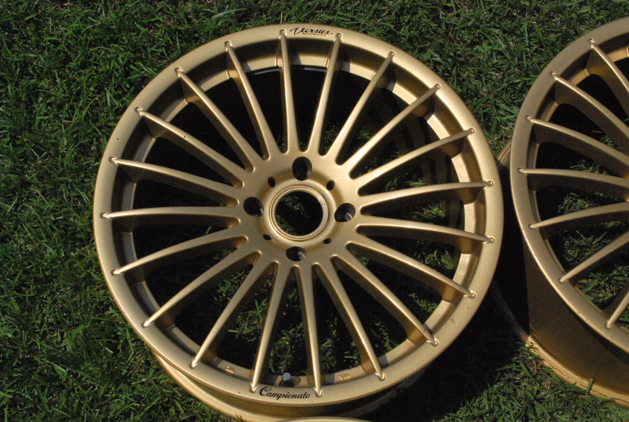 Rays Engineering Versus Campionato F20 18x8.5 +38 4x114.3 Wheels 