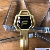 M356 Royal Clover FAMILIA Key (Gold)