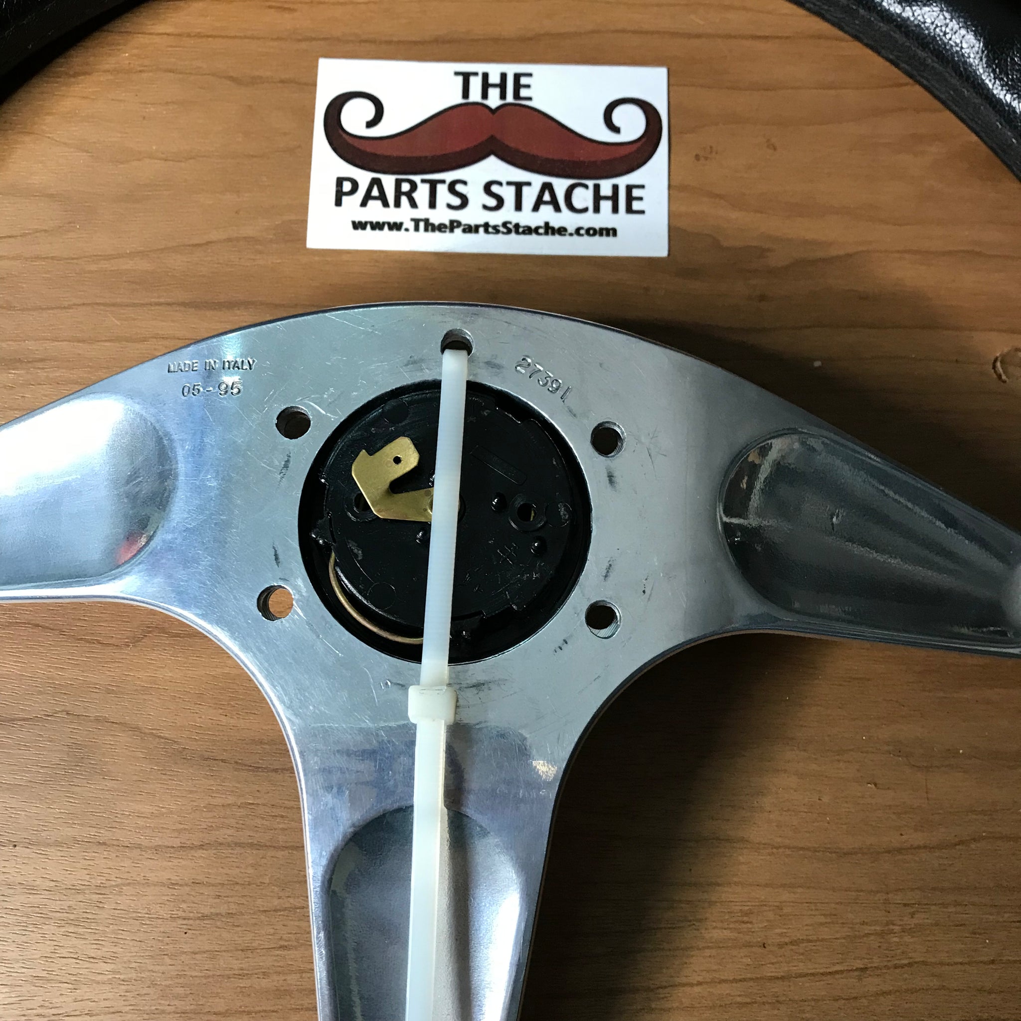 Momo Certo 365mm Leather/Polished Steering Wheel – The Parts Stache