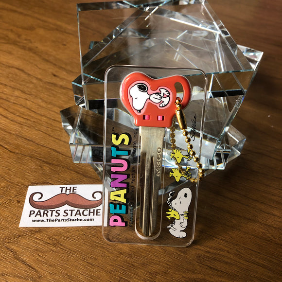 M360 Royal Clover Peanuts Snoopy Card Key (Gold)