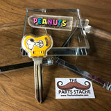 M383 Royal Clover Peanuts Snoopy Clip Key (Yellow/Silver)