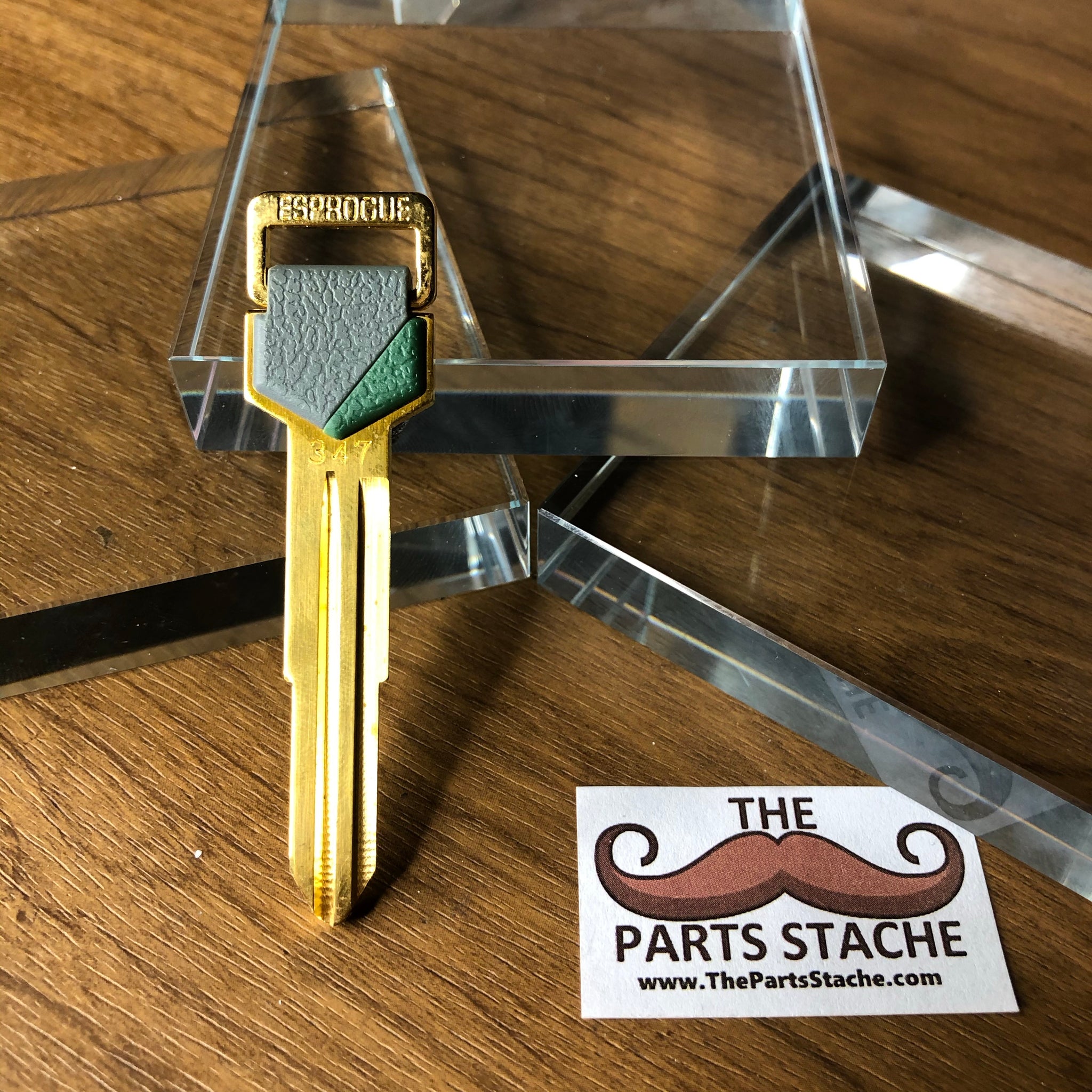 M347 Royal Clover Esprogue Key (Gold) – The Parts Stache